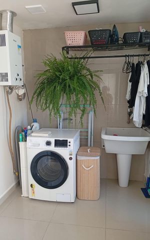 Apartamento para alugar com 240m², 3 quartos e 3 vagas Apartamento para alugar com 240m², 3 quartos e 3 vagasÁrea de serviço