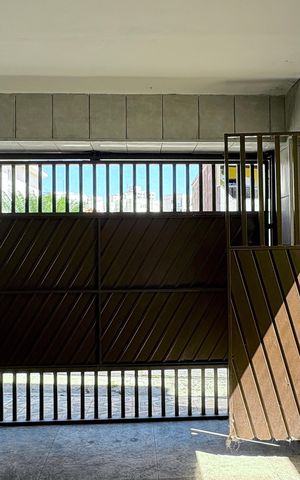Casa à venda com 50m², 2 quartos e 1 vaga Casa à venda com 50m², 2 quartos e 1 vagaGaragem