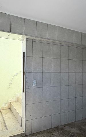 Casa à venda com 50m², 2 quartos e 1 vaga Casa à venda com 50m², 2 quartos e 1 vagaGaragem