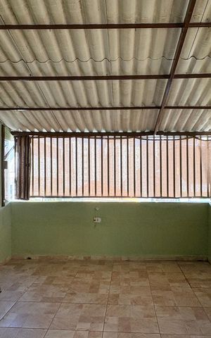 Casa à venda com 50m², 2 quartos e 1 vaga Casa à venda com 50m², 2 quartos e 1 vagaQuintal