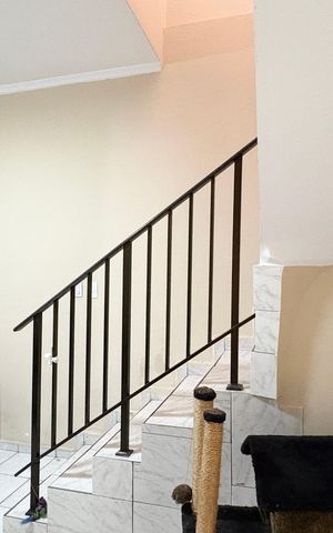 Casa à venda com 50m², 2 quartos e 1 vaga Casa à venda com 50m², 2 quartos e 1 vagaSala