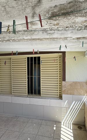 Casa à venda com 50m², 2 quartos e 1 vaga Casa à venda com 50m², 2 quartos e 1 vagaTerraço