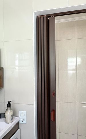 Casa à venda com 50m², 2 quartos e 1 vaga Casa à venda com 50m², 2 quartos e 1 vagaBanheiro 1