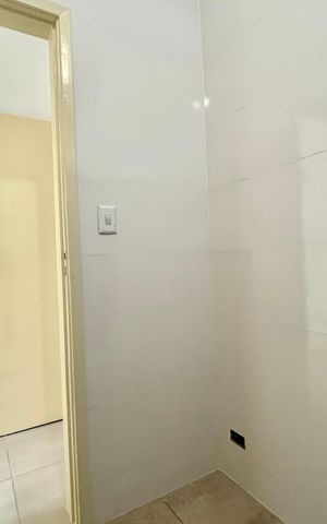 Casa à venda com 150m², 3 quartos e 1 vaga Casa à venda com 150m², 3 quartos e 1 vagaBanheiro da Suíte