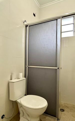 Casa à venda com 150m², 3 quartos e 1 vaga Casa à venda com 150m², 3 quartos e 1 vagaBanheiro da Suíte