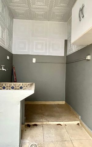 Casa à venda com 150m², 3 quartos e 1 vaga Casa à venda com 150m², 3 quartos e 1 vagaÁrea de Serviço