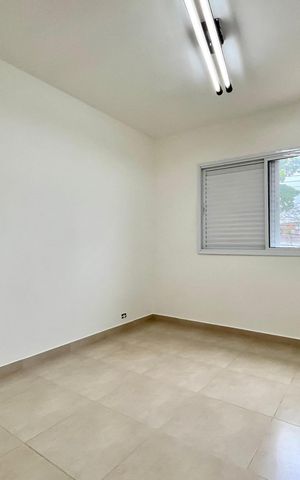 Casa à venda com 150m², 3 quartos e 1 vaga Casa à venda com 150m², 3 quartos e 1 vagaSuite