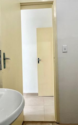 Casa à venda com 150m², 3 quartos e 1 vaga Casa à venda com 150m², 3 quartos e 1 vagaBanheiro da Suíte