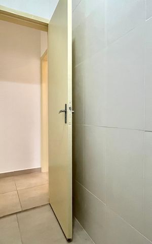 Casa à venda com 150m², 3 quartos e 1 vaga Casa à venda com 150m², 3 quartos e 1 vagaBanheiro Corredor