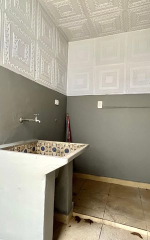 Casa à venda com 150m², 3 quartos e 1 vaga Casa à venda com 150m², 3 quartos e 1 vagaÁrea de Serviço