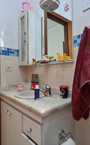 Casa à venda com 150m², 3 quartos e 4 vagasBanheiro Suíte 2