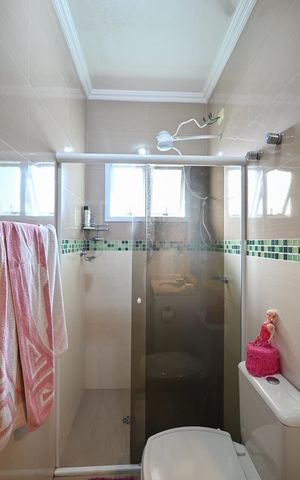 Casa à venda com 150m², 3 quartos e 4 vagasBanheiro Suíte 1