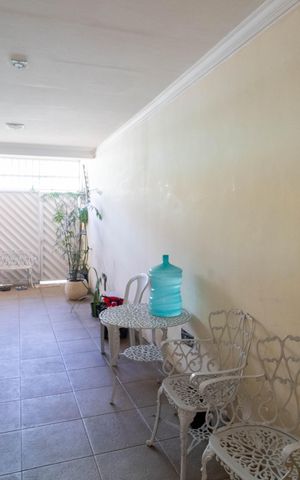 Casa à venda com 230m², 3 quartos e 2 vagas Casa à venda com 230m², 3 quartos e 2 vagasGaragem