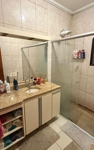 Casa para alugar com 127m², 3 quartos e 2 vagas Casa para alugar com 127m², 3 quartos e 2 vagasBanheiro