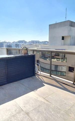 Apartamento à venda com 156m², 3 quartos e 2 vagasÁrea externa