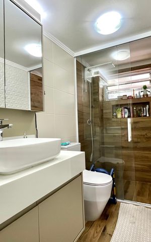 Apartamento à venda com 61m², 2 quartos e 1 vaga Apartamento à venda com 61m², 2 quartos e 1 vagaBanheiro