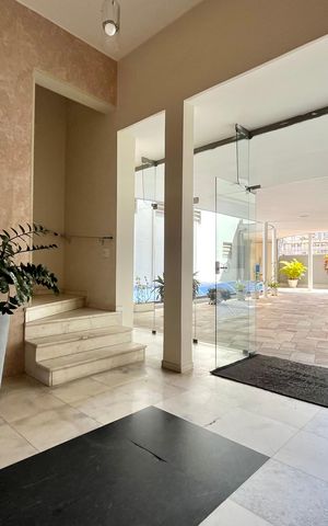 Apartamento à venda com 61m², 2 quartos e 1 vaga Apartamento à venda com 61m², 2 quartos e 1 vagaHall social