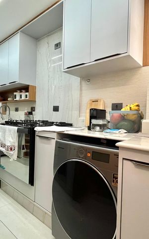 Apartamento à venda com 61m², 2 quartos e 1 vaga Apartamento à venda com 61m², 2 quartos e 1 vagaÁrea de Serviço