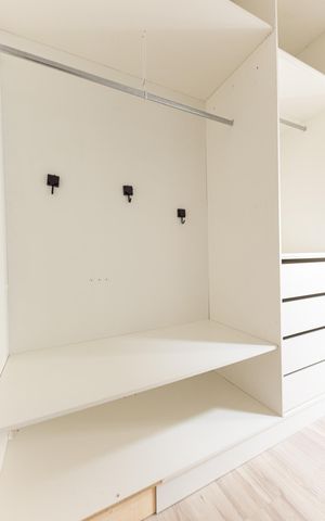 Casa de condomínio para alugar com 240m², 3 quartos e 2 vagas Casa de condomínio para alugar com 240m², 3 quartos e 2 vagasCloset