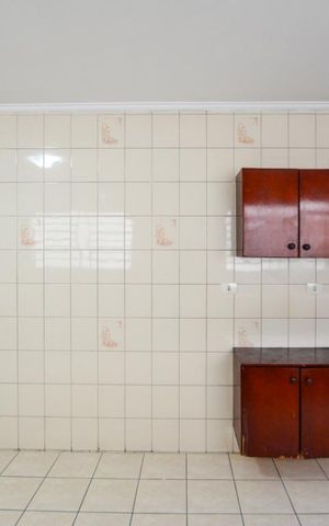 Casa à venda com 122m², 4 quartos e 2 vagas Casa à venda com 122m², 4 quartos e 2 vagasCOZINHA