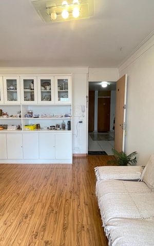 Apartamento à venda com 70m², 3 quartos e 1 vaga Apartamento à venda com 70m², 3 quartos e 1 vagaSala