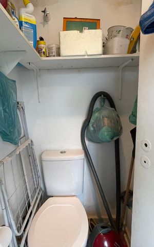 Apartamento à venda com 70m², 3 quartos e 1 vaga Apartamento à venda com 70m², 3 quartos e 1 vagaBanheiro de serviço