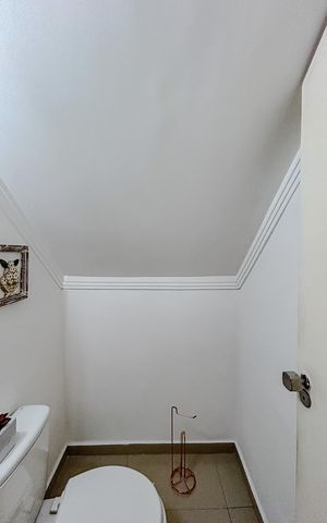 Casa à venda com 180m², 3 quartos e 5 vagasLavabo