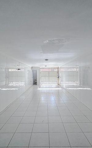 Casa à venda com 180m², 3 quartos e 5 vagasGaragem