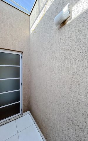 Casa à venda com 180m², 3 quartos e 5 vagasÁrea externa