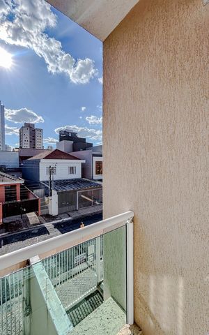 Casa à venda com 180m², 3 quartos e 5 vagasVaranda da Suíte 1