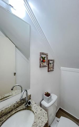 Casa à venda com 180m², 3 quartos e 5 vagasLavabo