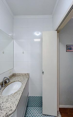 Casa à venda com 180m², 3 quartos e 5 vagasBanheiro da Suíte 2
