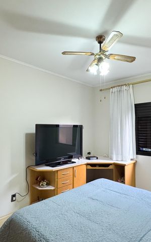 Casa à venda com 350m², 3 quartos e 3 vagas Casa à venda com 350m², 3 quartos e 3 vagasQuarto 2
