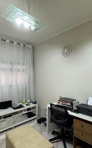 Casa à venda com 350m², 3 quartos e 3 vagas Casa à venda com 350m², 3 quartos e 3 vagasEscritório