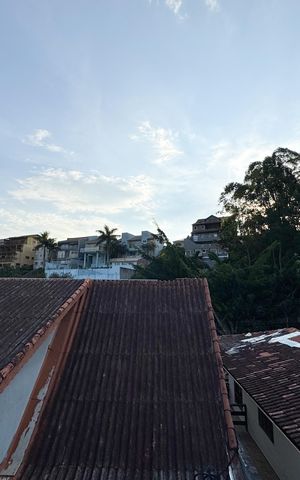 Casa à venda com 350m², 3 quartos e 3 vagas Casa à venda com 350m², 3 quartos e 3 vagasVista - Quintal