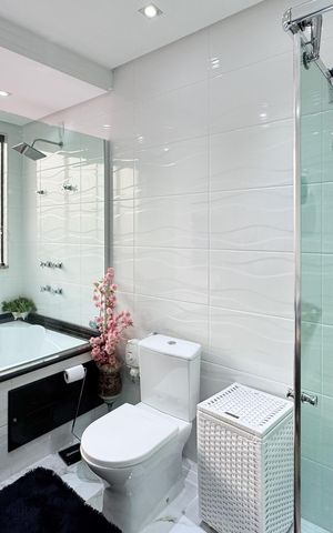 Casa à venda com 350m², 3 quartos e 3 vagas Casa à venda com 350m², 3 quartos e 3 vagasBanheiro - Suíte