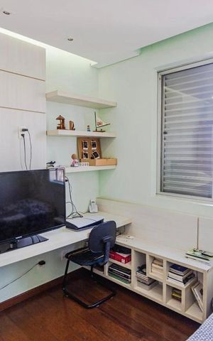 Apartamento à venda com 340m², 4 quartos e 3 vagas Apartamento à venda com 340m², 4 quartos e 3 vagasQuarto 1