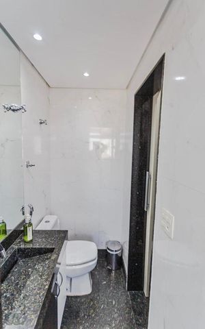 Apartamento à venda com 340m², 4 quartos e 3 vagas Apartamento à venda com 340m², 4 quartos e 3 vagasLavabo