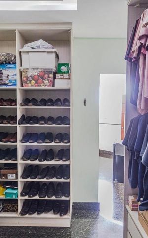 Apartamento à venda com 340m², 4 quartos e 3 vagas Apartamento à venda com 340m², 4 quartos e 3 vagasCloset Suíte 2
