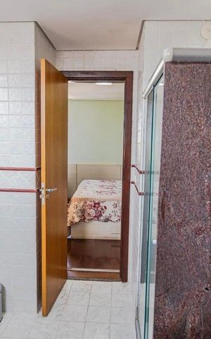 Apartamento à venda com 340m², 4 quartos e 3 vagas Apartamento à venda com 340m², 4 quartos e 3 vagasBanheiro Suíte 2