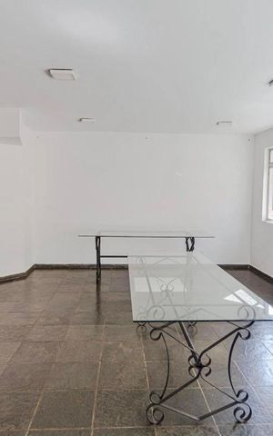 Apartamento à venda com 340m², 4 quartos e 3 vagas Apartamento à venda com 340m², 4 quartos e 3 vagasÁrea comum - Salão de festas