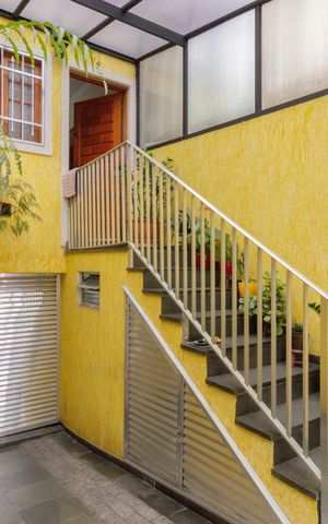 Casa à venda com 125m², 2 quartos e 3 vagas Casa à venda com 125m², 2 quartos e 3 vagasGaragem