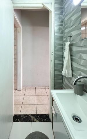 Casa à venda com 132m², 3 quartos e 4 vagas Casa à venda com 132m², 3 quartos e 4 vagasLavabo