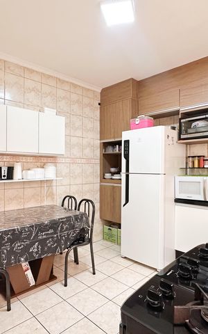 Casa à venda com 132m², 3 quartos e 4 vagas Casa à venda com 132m², 3 quartos e 4 vagasCozinha