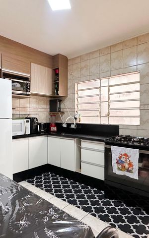 Casa à venda com 132m², 3 quartos e 4 vagas Casa à venda com 132m², 3 quartos e 4 vagasCozinha
