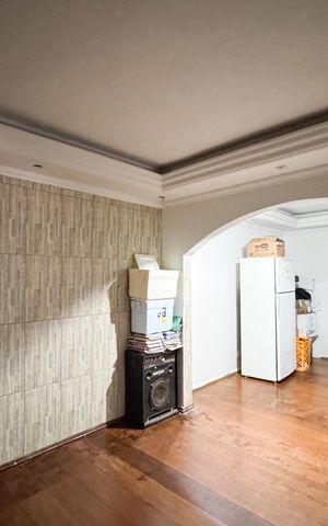 Casa para alugar com 210m², 4 quartos e 2 vagas Casa para alugar com 210m², 4 quartos e 2 vagasSala
