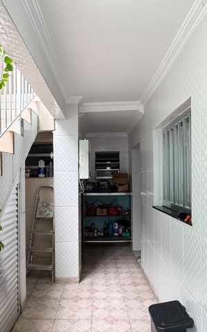 Casa para alugar com 210m², 4 quartos e 2 vagas Casa para alugar com 210m², 4 quartos e 2 vagasQuintal