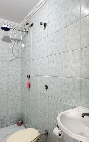 Casa para alugar com 210m², 4 quartos e 2 vagas Casa para alugar com 210m², 4 quartos e 2 vagasBanheiro - Suíte 1