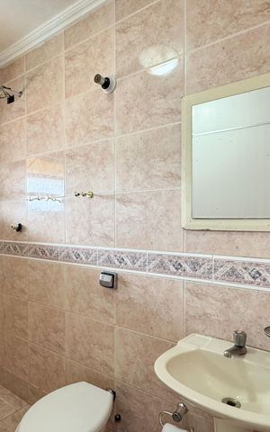 Casa para alugar com 210m², 4 quartos e 2 vagas Casa para alugar com 210m², 4 quartos e 2 vagasBanheiro - Suíte 2