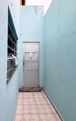 Casa para alugar com 210m², 4 quartos e 2 vagas Casa para alugar com 210m², 4 quartos e 2 vagasQuintal